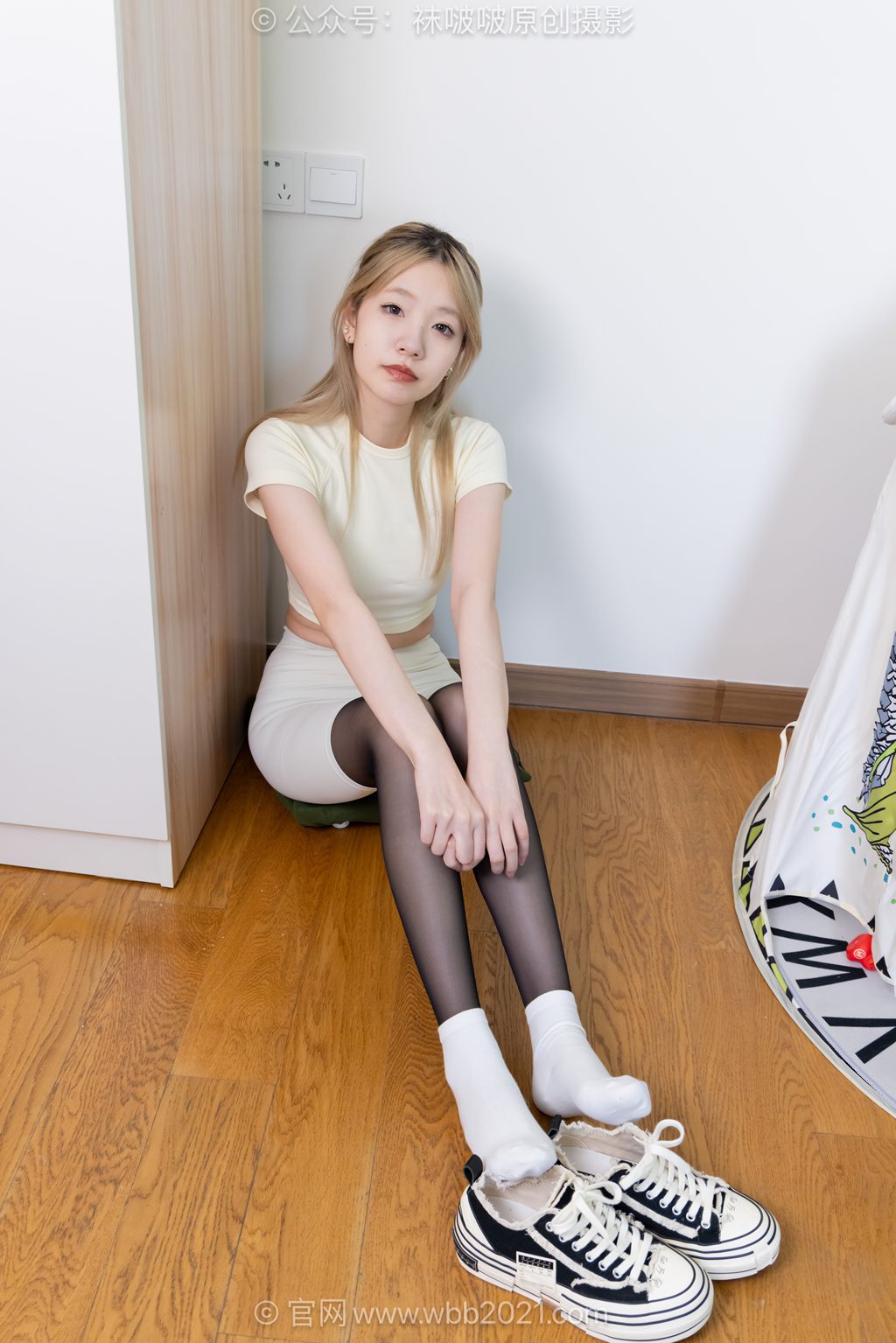 [BoBoSocks袜啵啵] NO.636 小甜豆-帆布鞋、纯白棉袜、薄嘿丝、裸足 [178P/1V/7.74GB] 年费专享-第2张