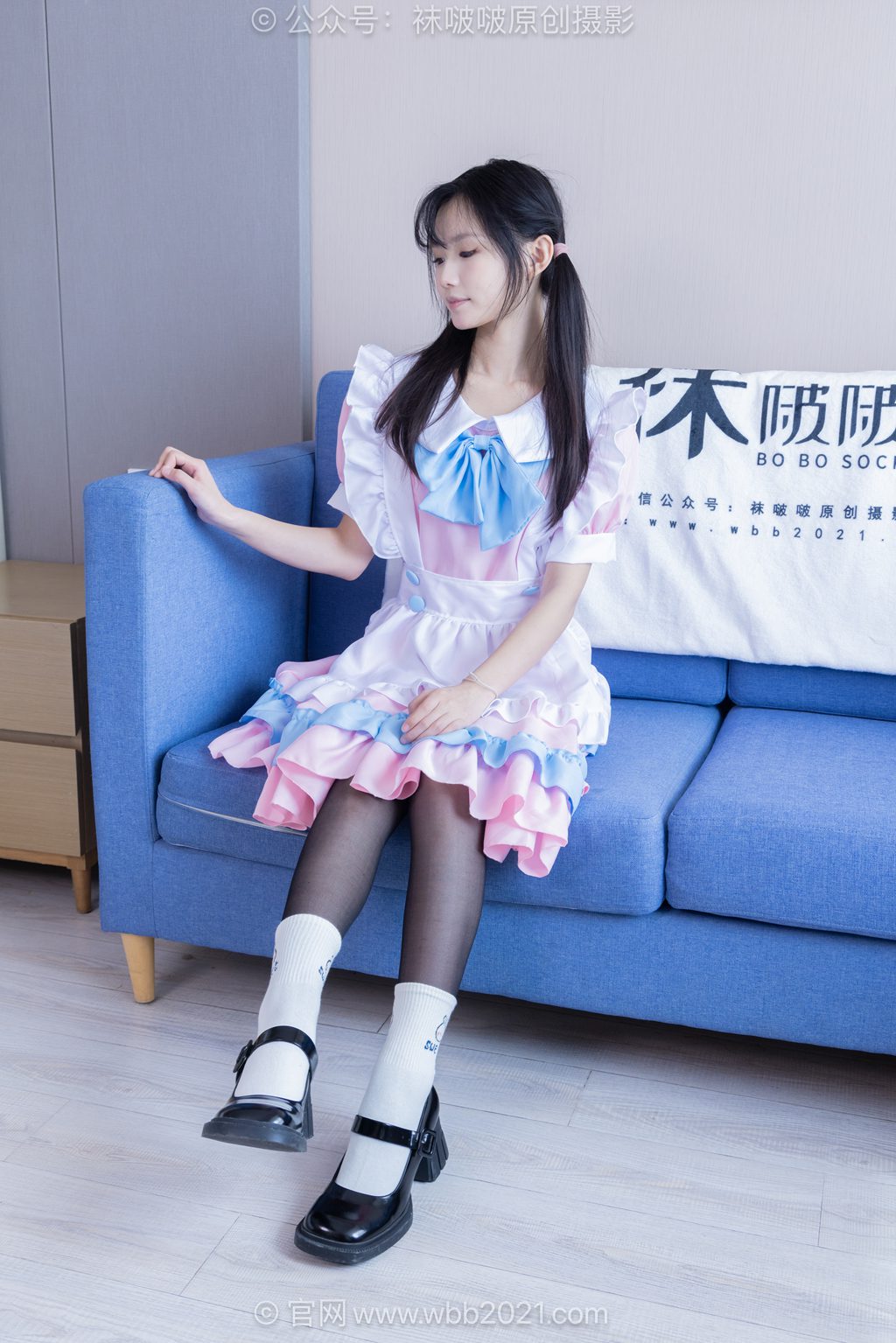 [BoBoSocks袜啵啵] NO.639 甜甜圈-皮鞋、两双白棉袜、薄嘿丝、女仆装 [158P/1V/5.84GB] 年费专享-第2张