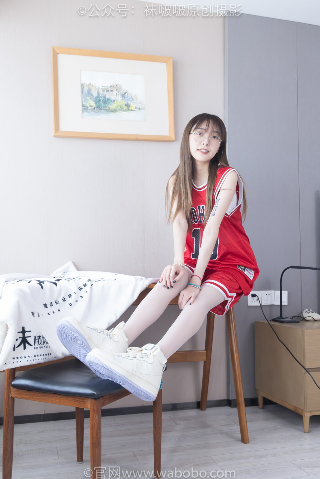 [BoBoSocks袜啵啵] NO.644 稚予-板鞋、拖鞋、薄白丝、五指薄灰丝 [147P/1V/6.01GB] 年费专享-第2张