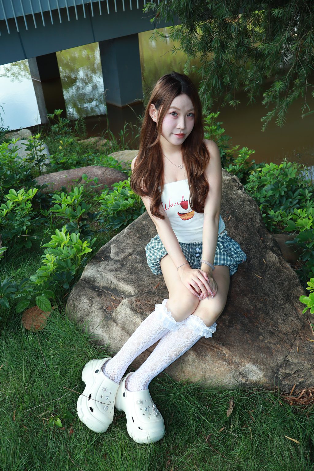 个人约拍 NO.009-11号作品 洞洞鞋船袜 [346P-54V-5.56G] 个人约拍-第2张