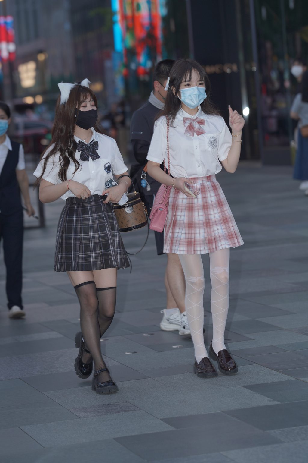 魔镜街拍 NO.318-精选街拍-清秀可爱[84P/252MB] 其它写真-第1张