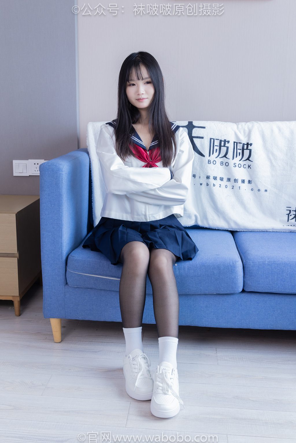 [BoBoSocks袜啵啵] NO.642 甜甜圈-过膝靴、板鞋、白棉袜、薄嘿丝 [152P/1V/6.68GB] 年费专享-第1张