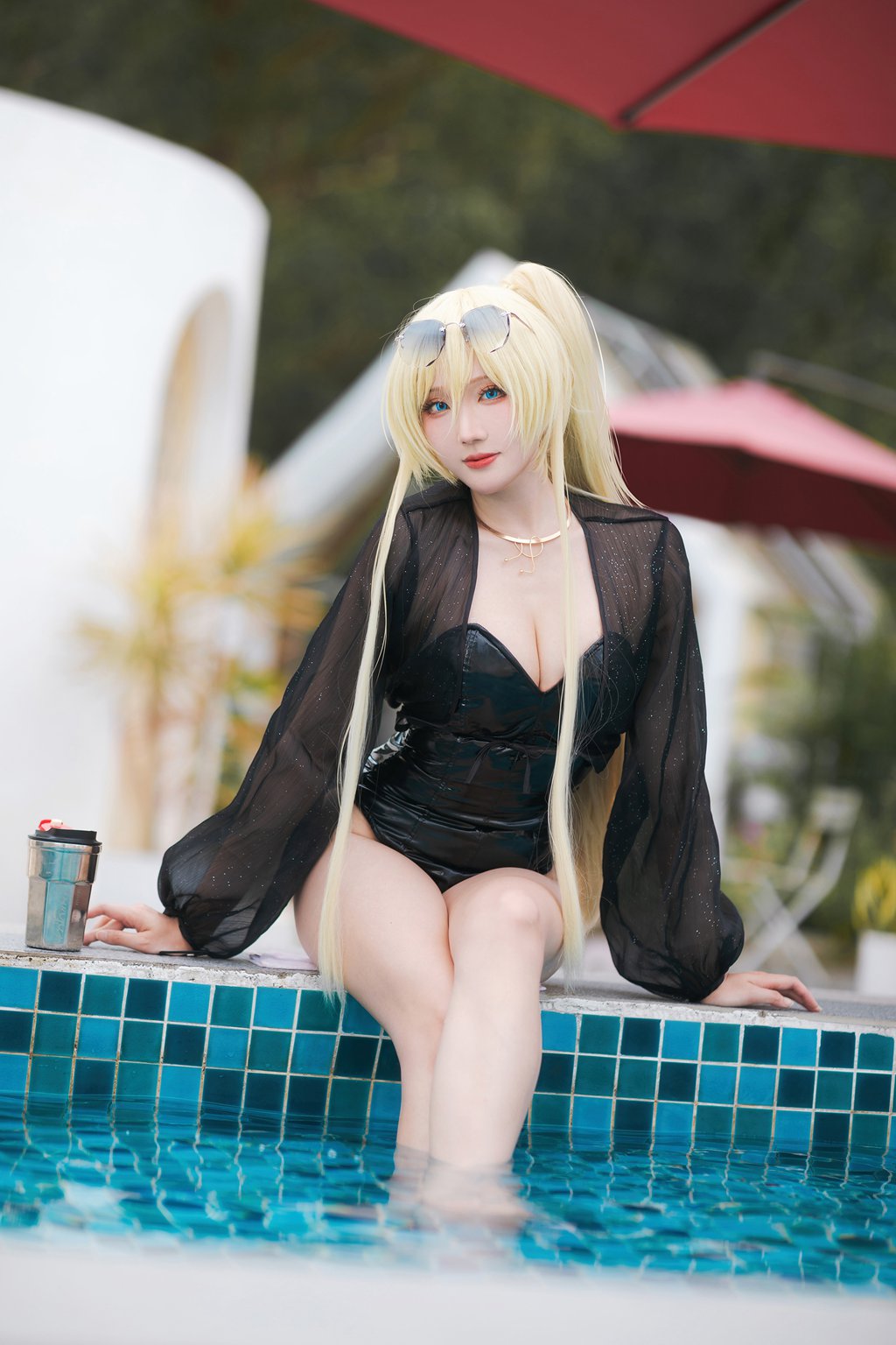 动漫Coser@瓜希酱 俾斯麦 泳装[20P-36M] 网红写真-第4张