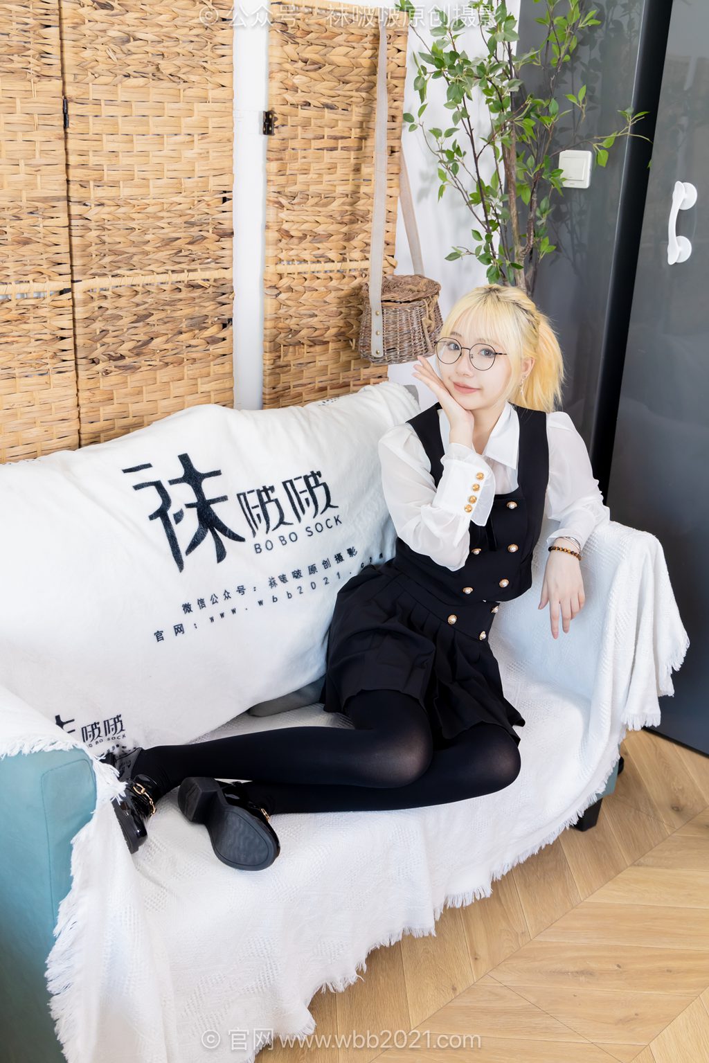 [BoBoSocks袜啵啵] NO.653 小甜豆 皮鞋、厚嘿丝、瑜伽动作 [146P/1V/5.59GB] 年费专享-第4张
