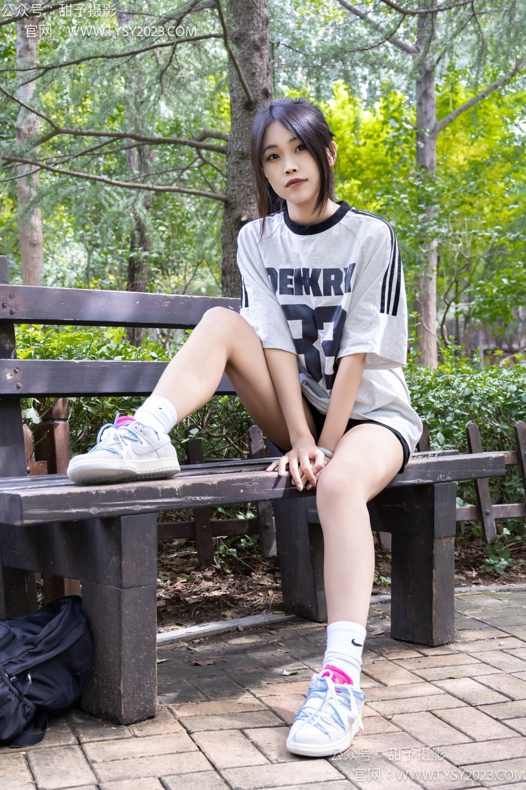 [甜予摄影] NO.261 茉莉-板鞋、白棉袜、裸足（完整版）[135P/2V/8.87G] 年费专享-第4张