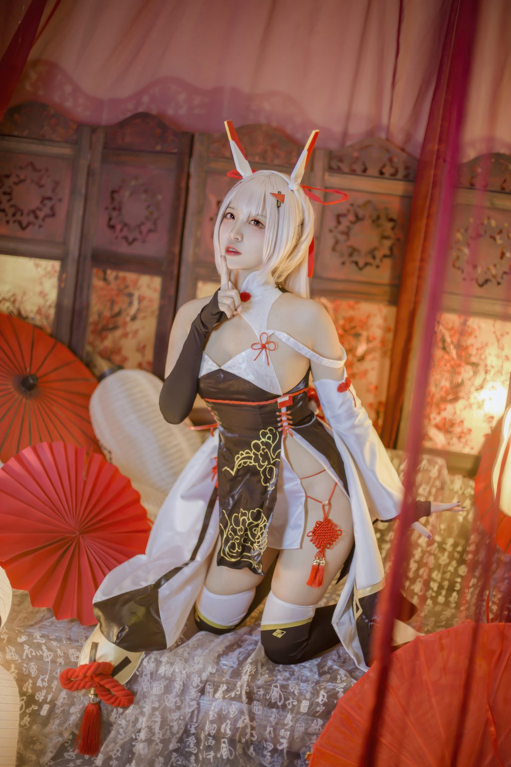 人气Coser动漫博主@二佐Nisa 碧蓝航线-绫波新春旗袍[27P-139M] 网红写真-第3张