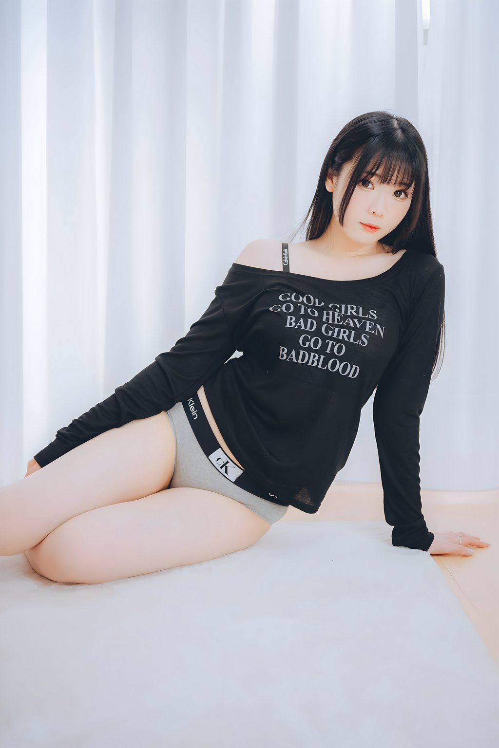 人气Coser@霜月shimo 週末彼女 [100P-2.5GB] 网红写真-第3张
