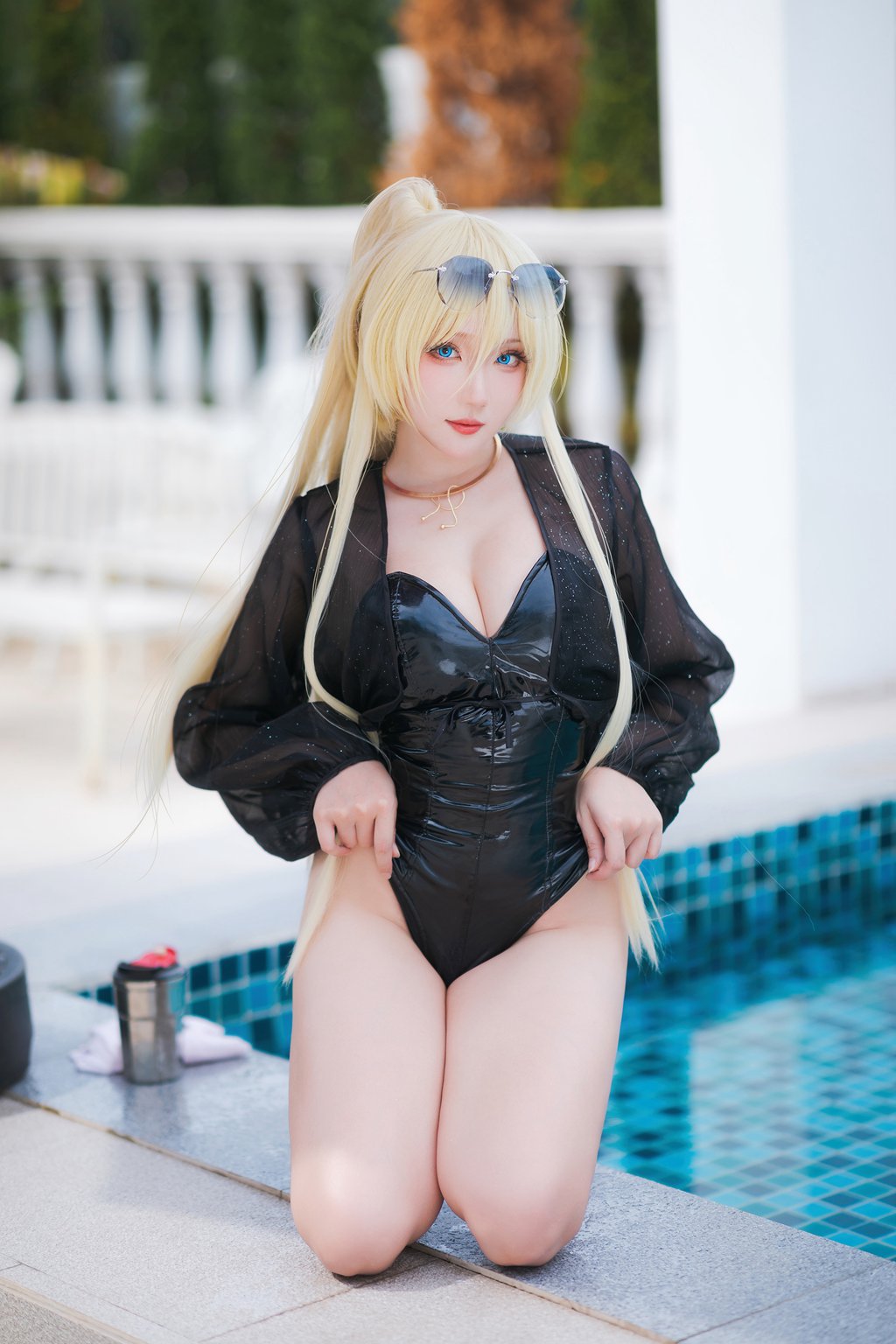 动漫Coser@瓜希酱 俾斯麦 泳装[20P-36M] 网红写真-第2张