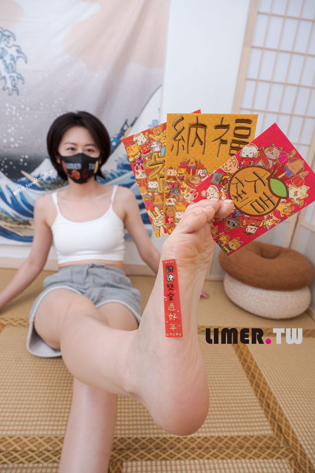 Limerence第二季 NO.003-Michii 年獸降臨！不給紅包就 踩踏 🦶160p+21min 4K影片 [162P/1V/4.45GB] Limerence-第1张