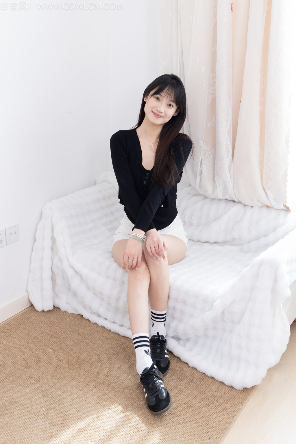 勿恋传媒 NO.2663 山奈 朝阳般的笑容 [172P/1V/3.24GB] 其它写真-第3张