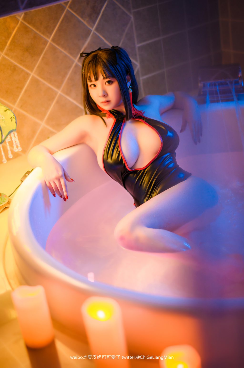 微博人气博主@皮皮奶可可爱了-浴缸 [50P-433MB] 网红写真-第2张