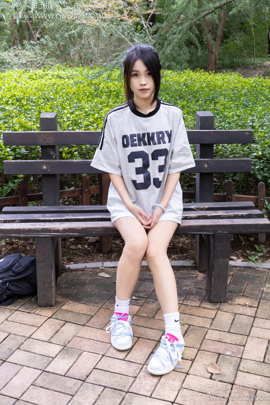 [甜予摄影] NO.261 茉莉-板鞋、白棉袜、裸足（完整版）[135P/2V/8.87G] 年费专享-第1张