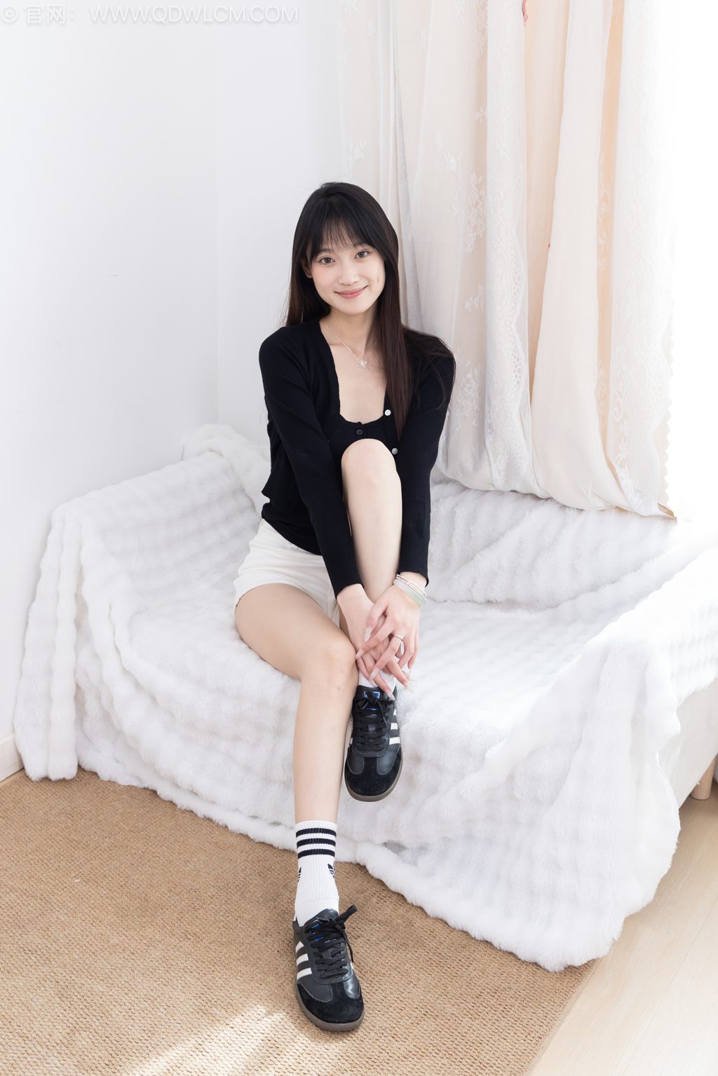 勿恋传媒 NO.2663 山奈 朝阳般的笑容 [172P/1V/3.24GB] 其它写真-第2张