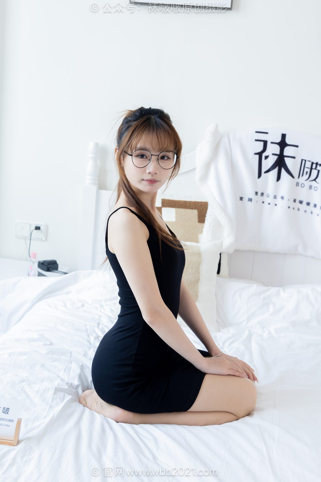 [BoBoSocks袜啵啵] NO.663 甜甜圈 高跟鞋、薄肉丝（脚尖微加固款）裸足 [213P/1V/6.45GB] 年费专享-第1张