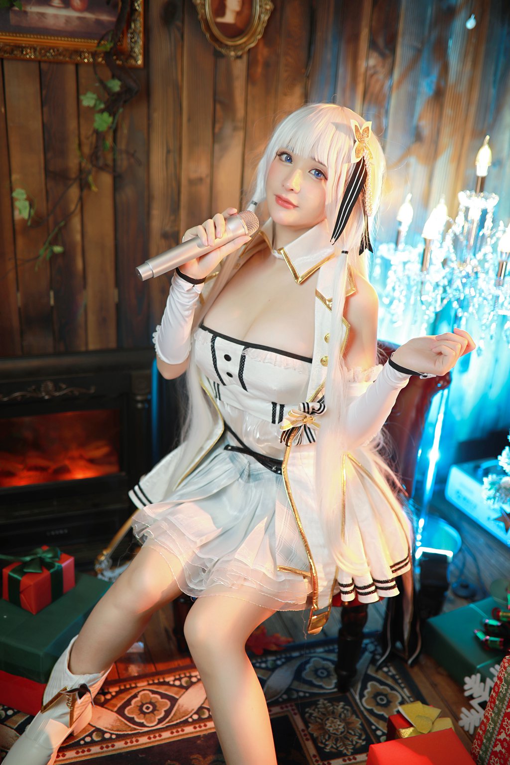 动漫Coser@前羽_rr 碧蓝航线-光辉 [17P/209.8MB] 网红写真-第4张