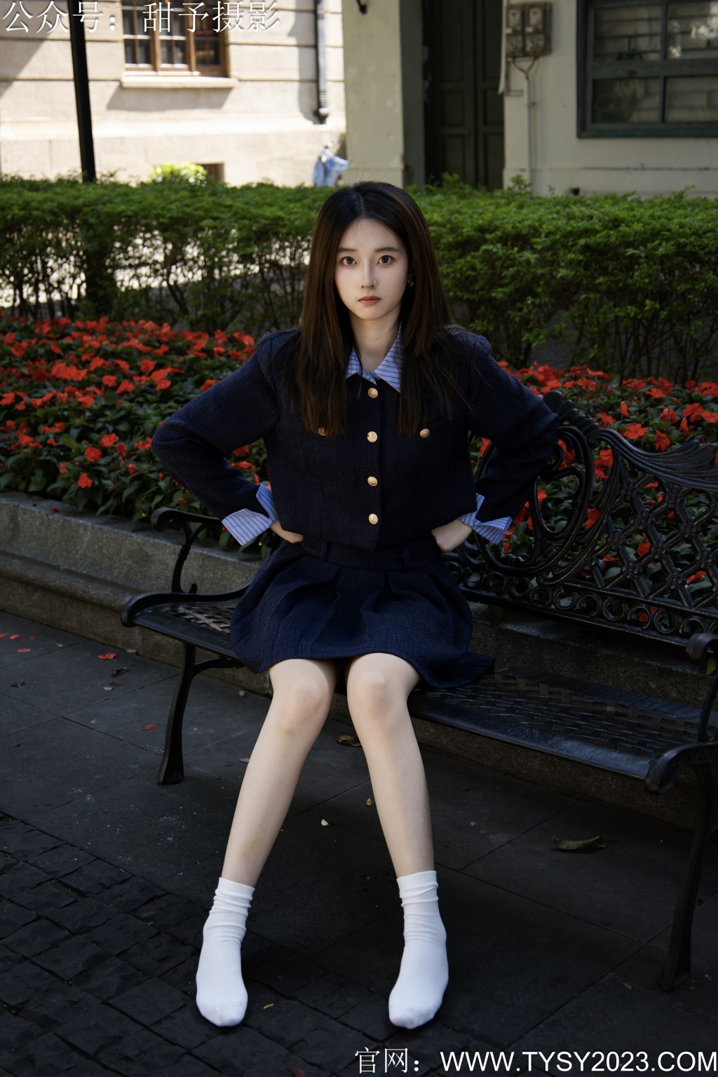 甜予摄影 NO.296 点点-帆布鞋、白色棉袜、裸足（完整版）[120P/3V/8.94G] 年费专享-第3张