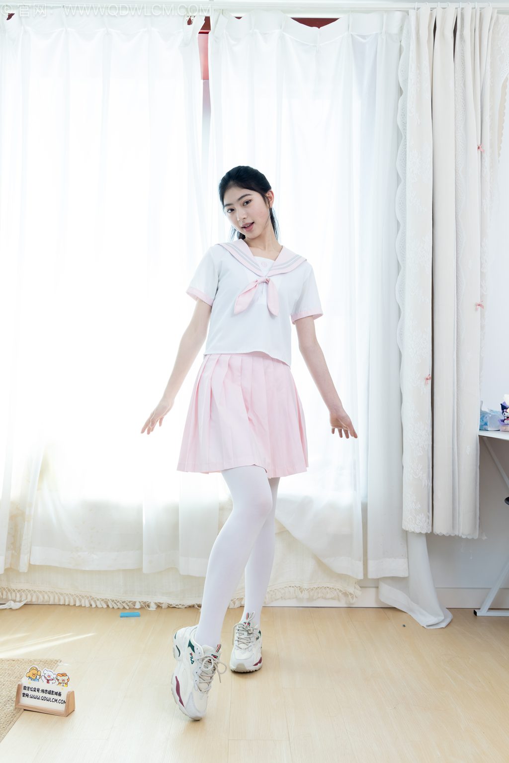 物恋传媒 NO.2691 包包 樱花绽放 [165P/1V/3.80G] 其它写真-第3张