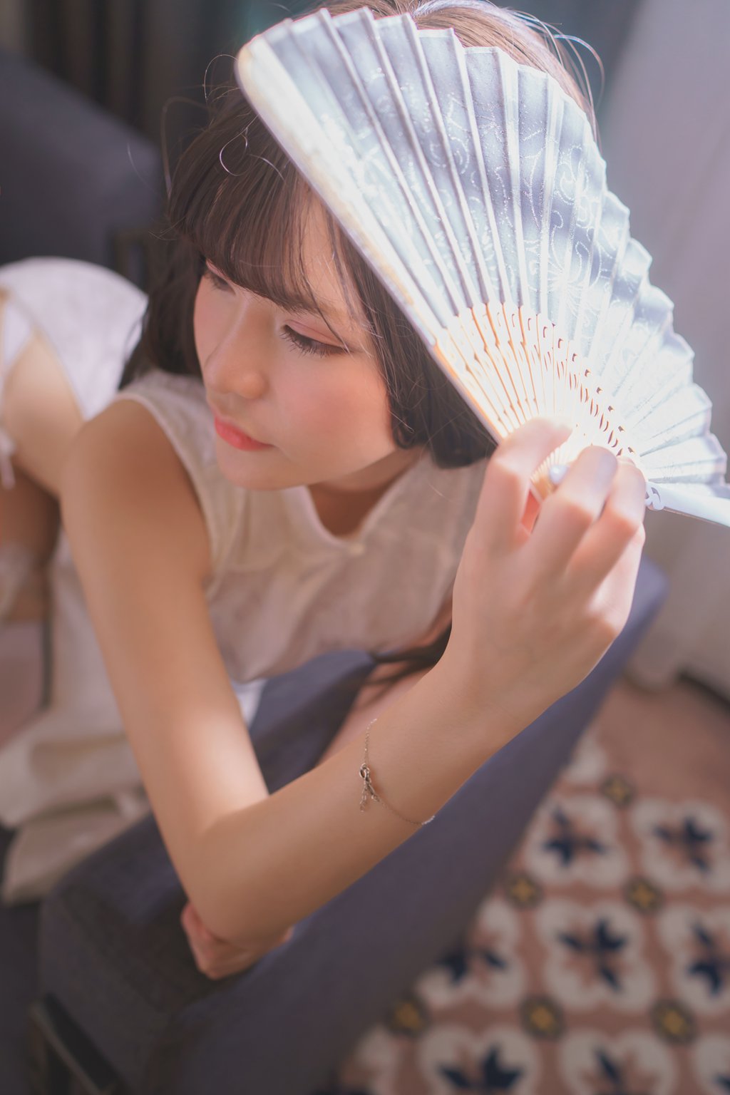 动漫Coser@前羽_rr 白丝旗袍 [7P/109MB] 网红写真-第3张