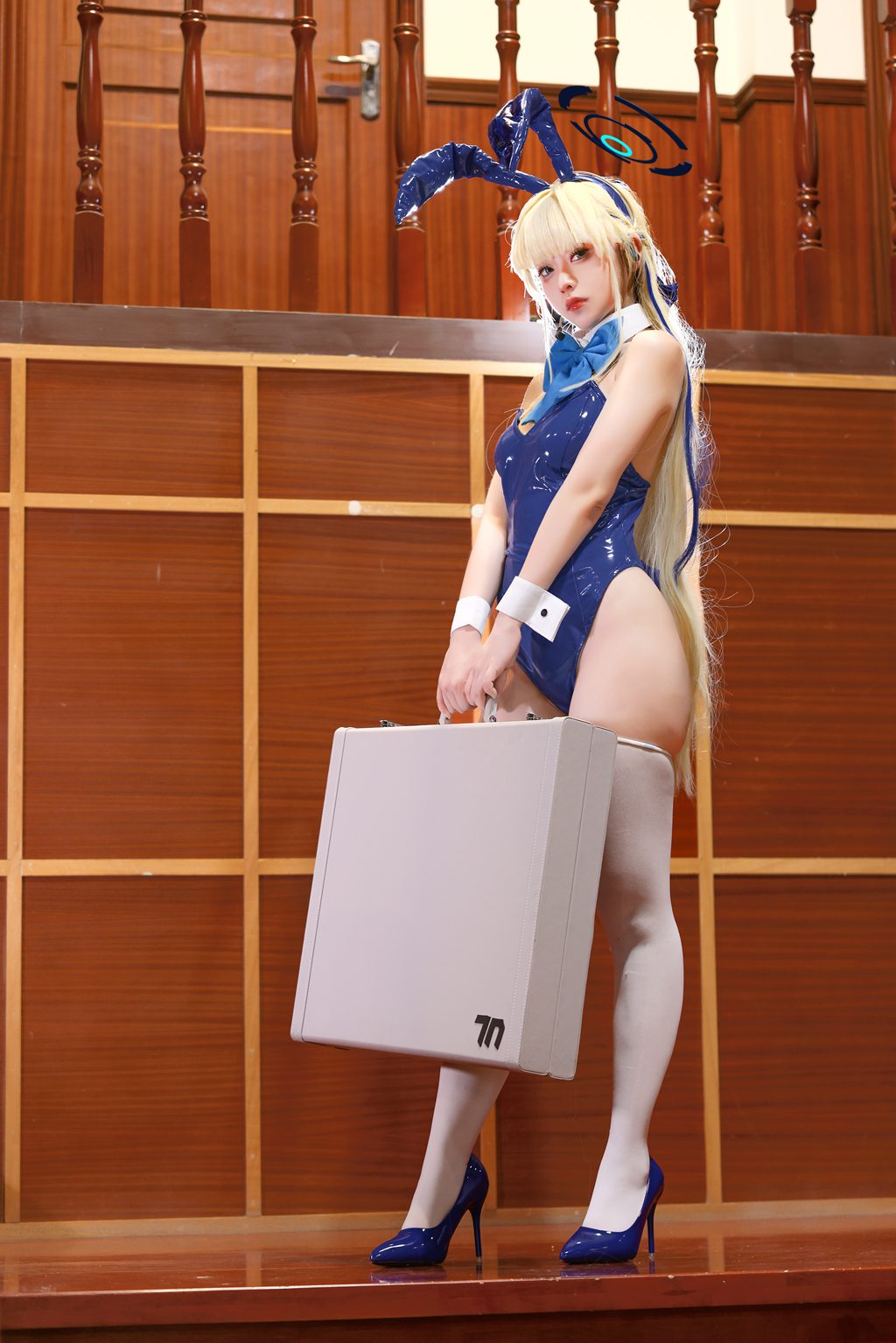 动漫博主@G44不会受伤 碧蓝档案-兔女郎[20P-302M] 网红写真-第2张