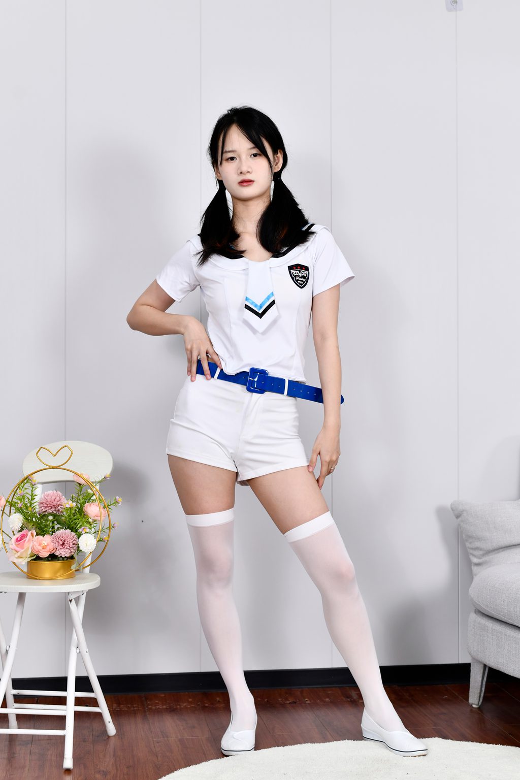 [爱月下] NO.490 萍萍~【初遇鲜活】初次见面，以衣鞋，借动作相迎。（无印照片版）[155P/751MB] 年费专享-第2张