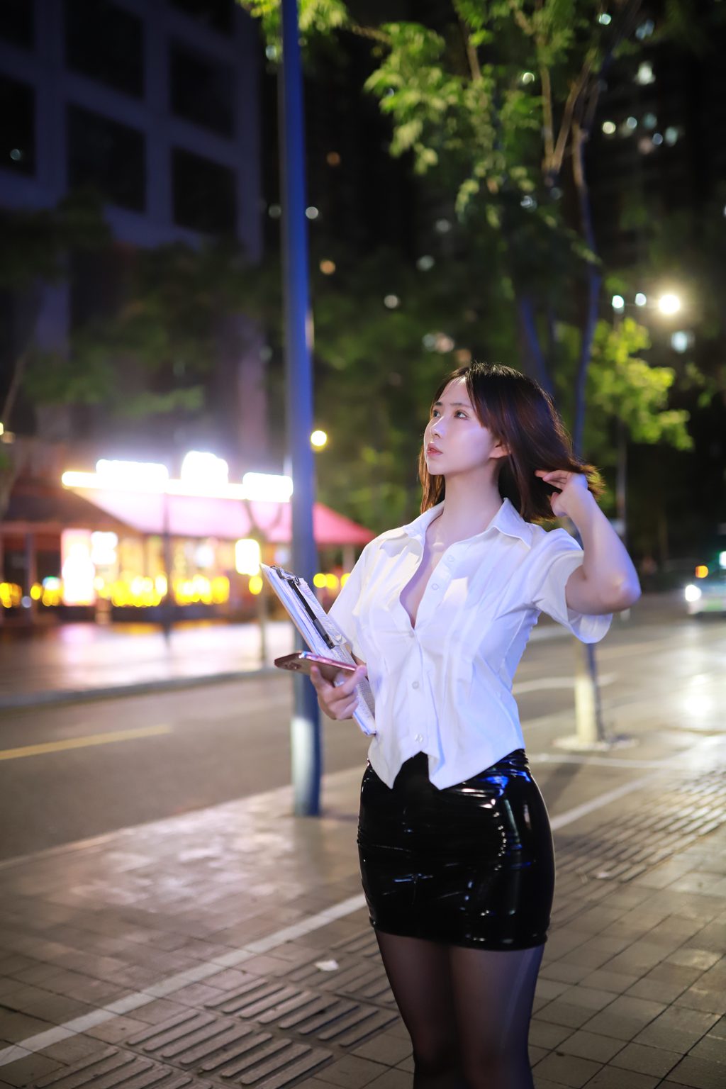 网红Coser@上杉绘梨落 被人跟踪 [102P-661MB] 网红写真-第2张