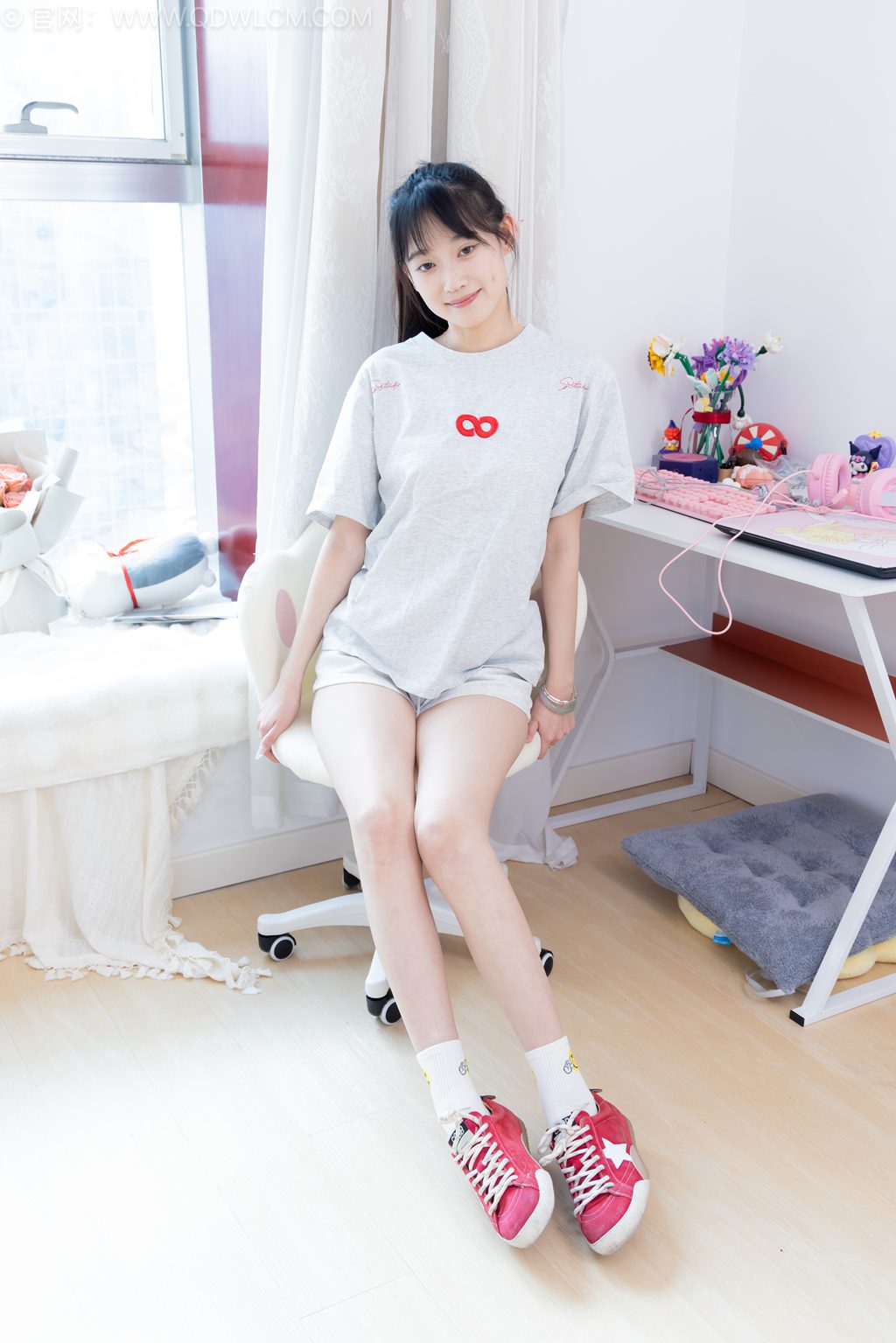 物恋传媒 NO.2680 山奈-充满阳光 [155P/1V/3.24G] 其它写真-第1张