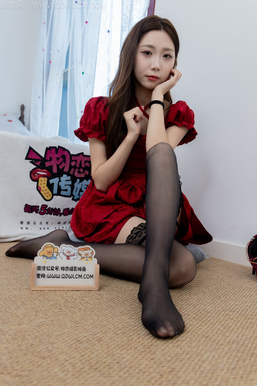 物恋传媒 NO.2686 泡泡-等爱的玫瑰 [164P/1V/4.32G] 其它写真-第1张