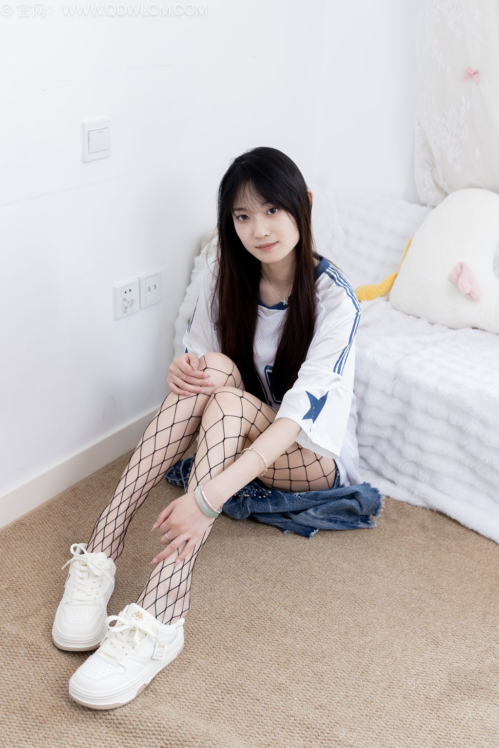 物恋传媒 NO.2694 山奈-太阳升起 [153P/1V/3.68G] 其它写真-第1张