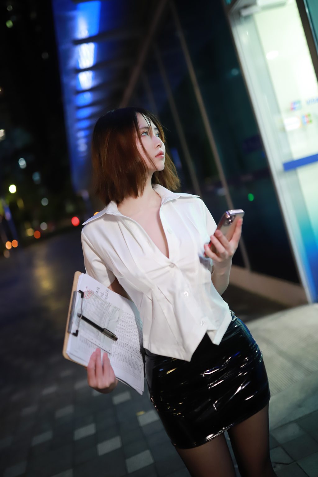 网红Coser@上杉绘梨落 被人跟踪 [102P-661MB] 网红写真-第1张