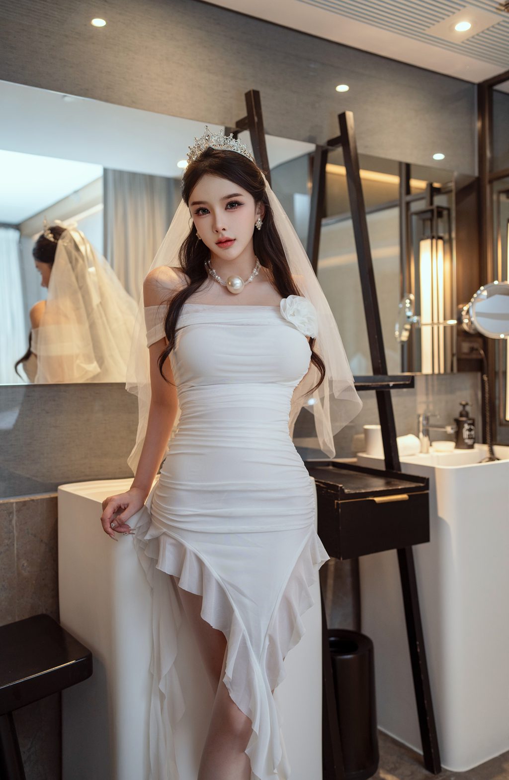 秀人模特@李丽莎–内购无水印-在逃公主[91P-3.77GB] 年费专享-第2张