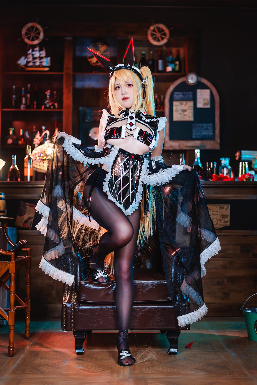 微博人气Coser@阿薰kaOri 咎瓦尤斯[71P-4V-381M] 网红写真-第3张