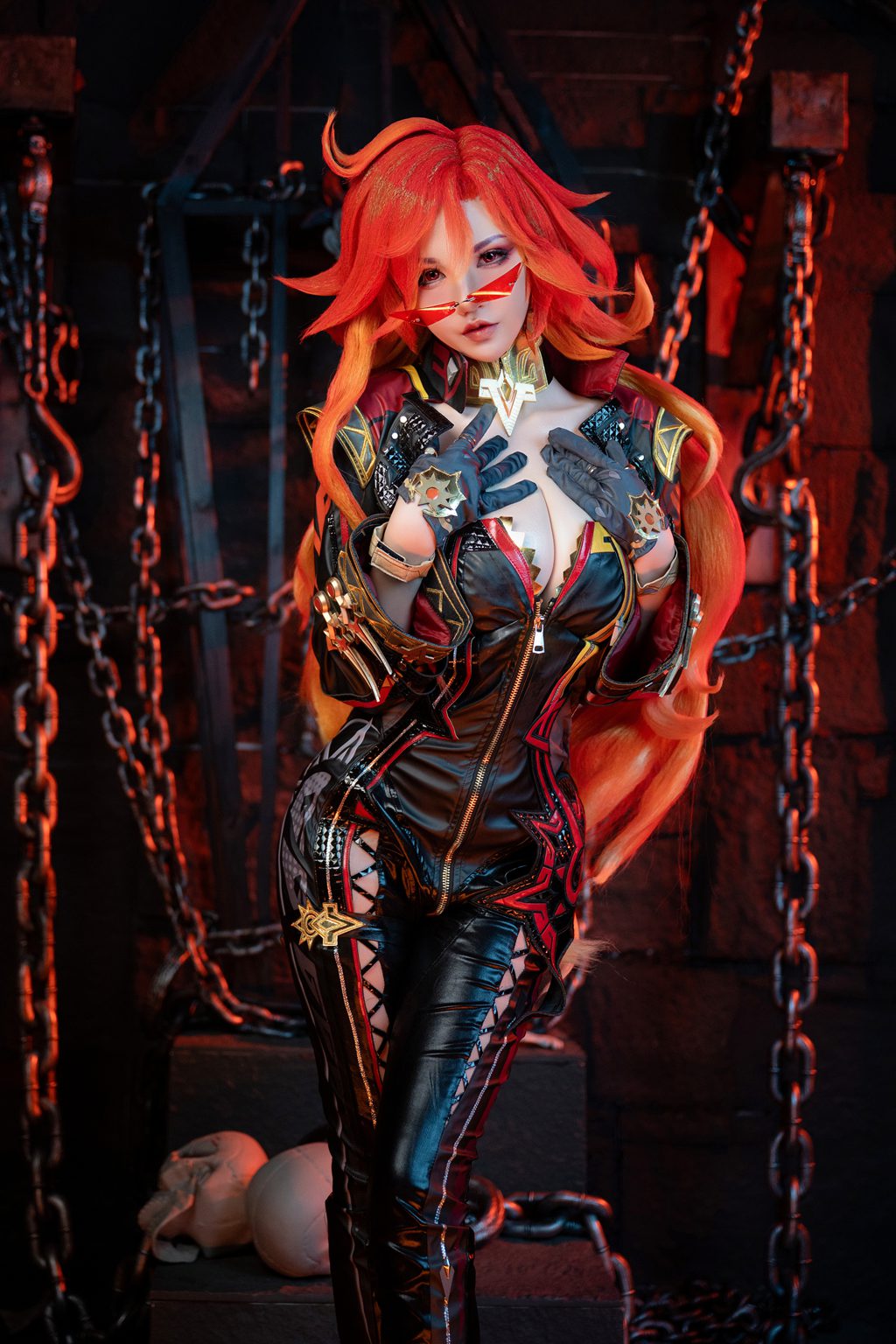 微博人气Coser@阿薰kaOri 火神玛薇卡 [213P1V-2.64GB] 网红写真-第3张
