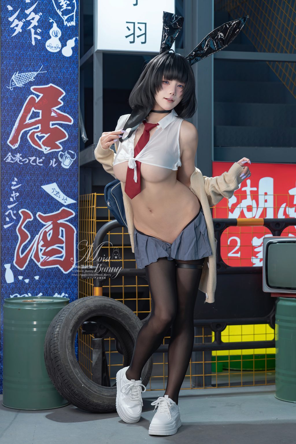 网紅博主@咬一口兔娘(黏黏团子兔) 10月作品賽博逆JK [87P/3V/3.06G] 网红写真-第2张