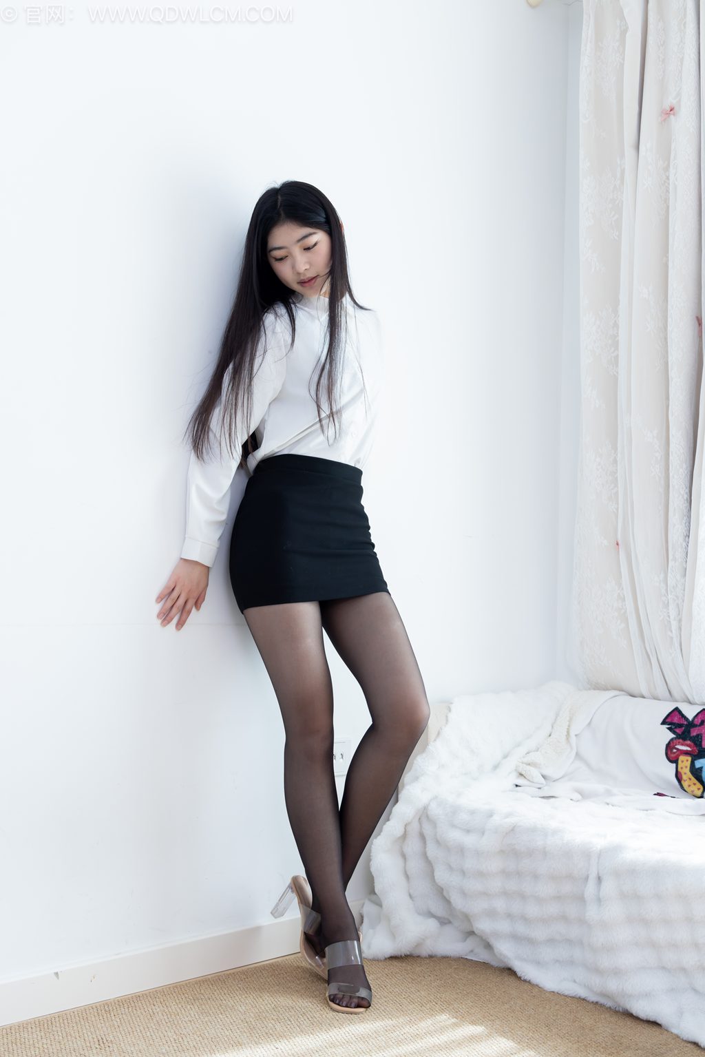 物恋传媒 NO.2710 包包-及时行乐 [265P/1V/5.07G] 其它写真-第3张