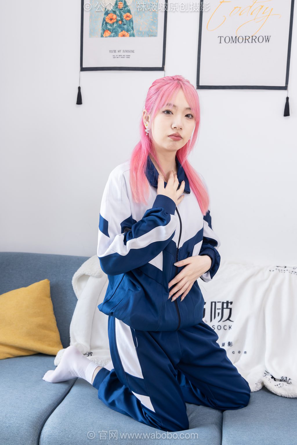 [BoBoSocks袜啵啵] NO.697 小甜豆 帆布鞋、短款厚白丝、校服 [153P/1V/5.78GB] 年费专享-第4张