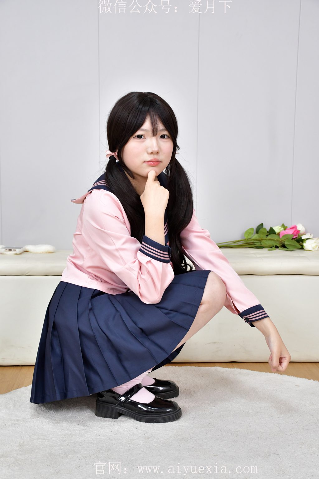 [爱月下] NO.654 泡芙~【粉裙甜影】粉蓝水手服 赤足踏毯俏娇憨。[89P/1V/4.15GB] 年费专享-第2张