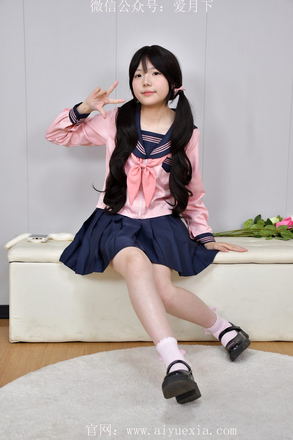 [爱月下] NO.654 泡芙~【粉裙甜影】粉蓝水手服 赤足踏毯俏娇憨。[89P/1V/4.15GB] 年费专享-第4张