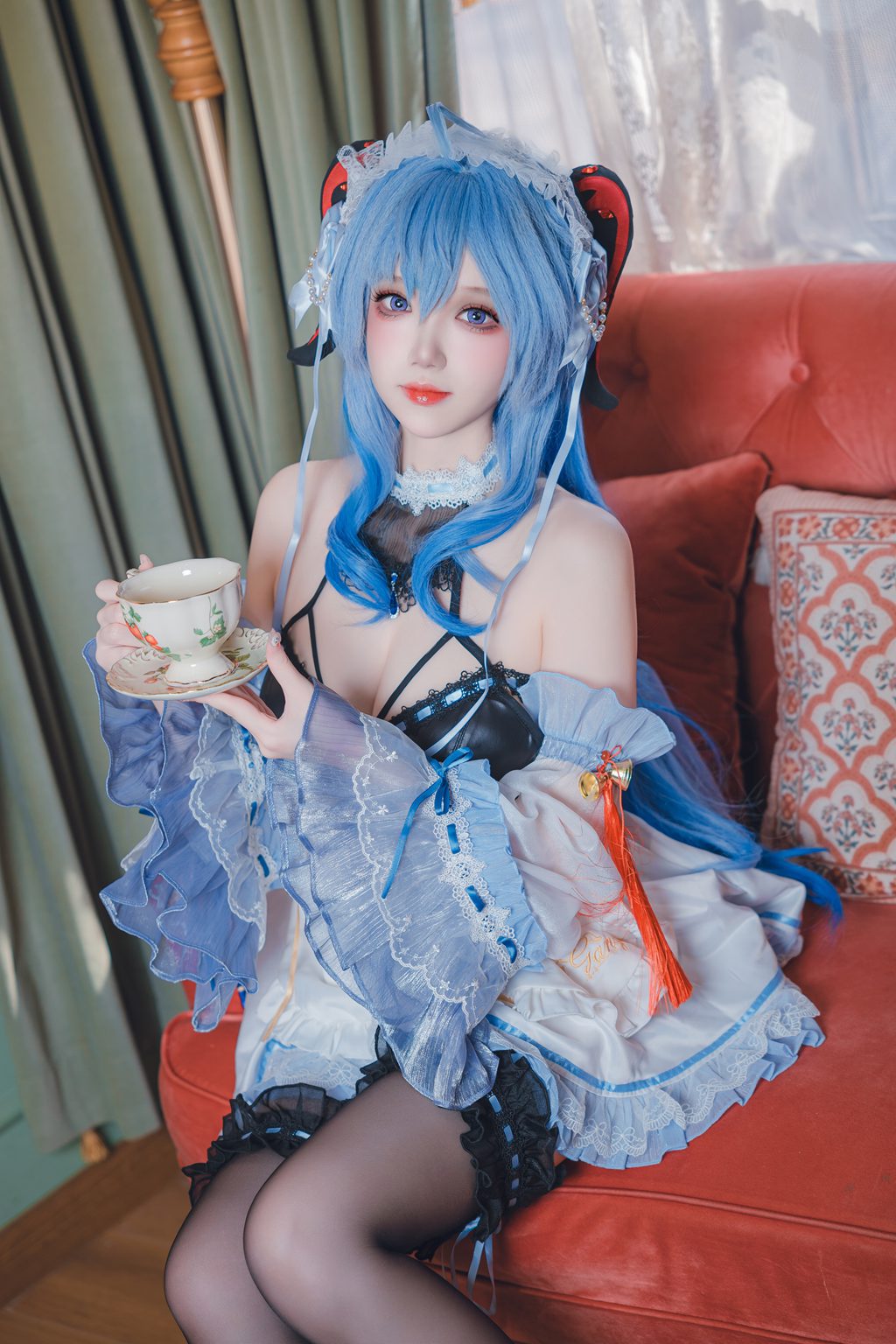 动漫博主@雪晴Astra 原神 甘雨女仆 [31P/1V/806MB] 网红写真-第1张