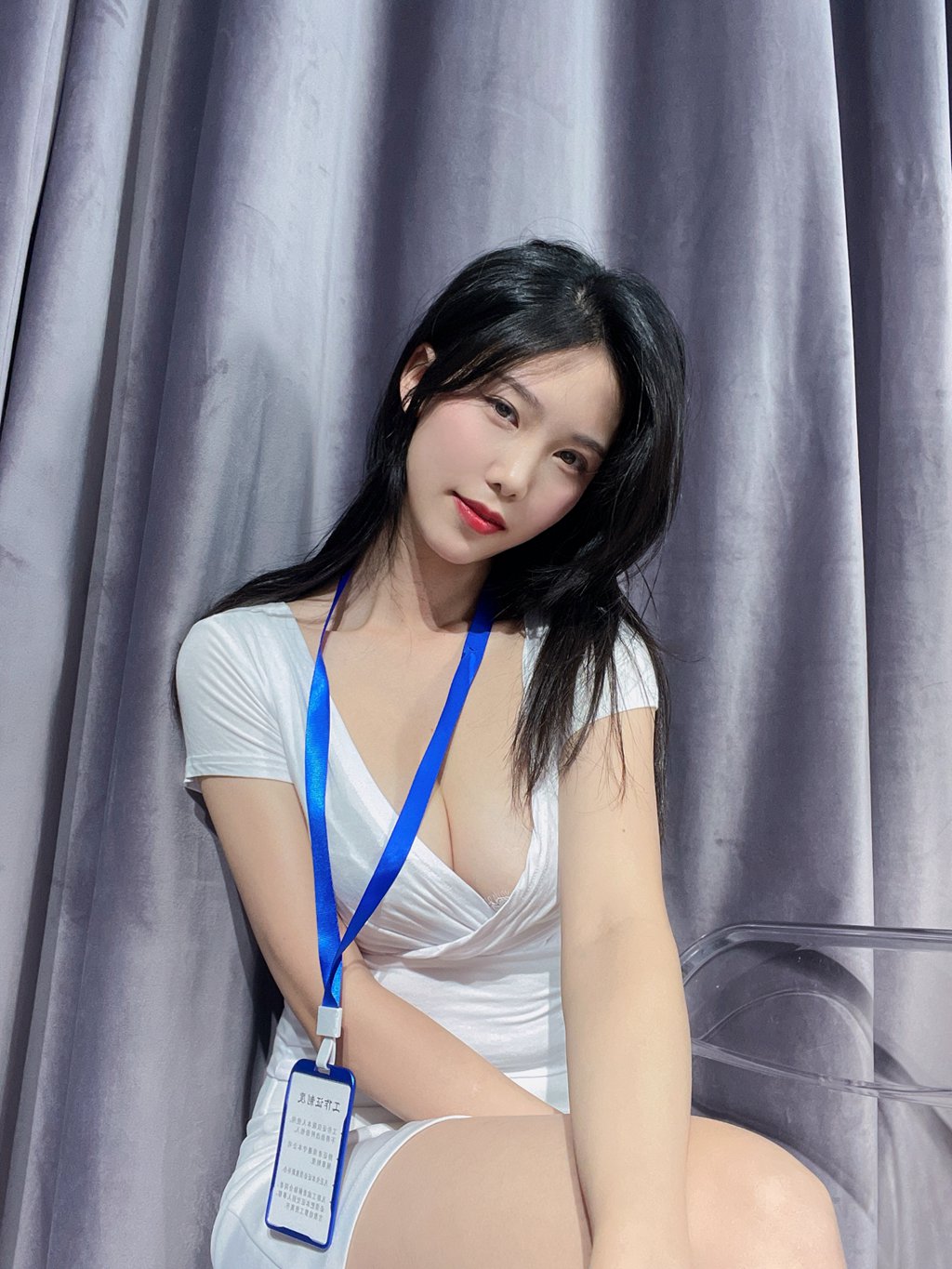 微博人气Coser@抖娘-利世 实习生 [18P／59MB] 网红写真-第3张