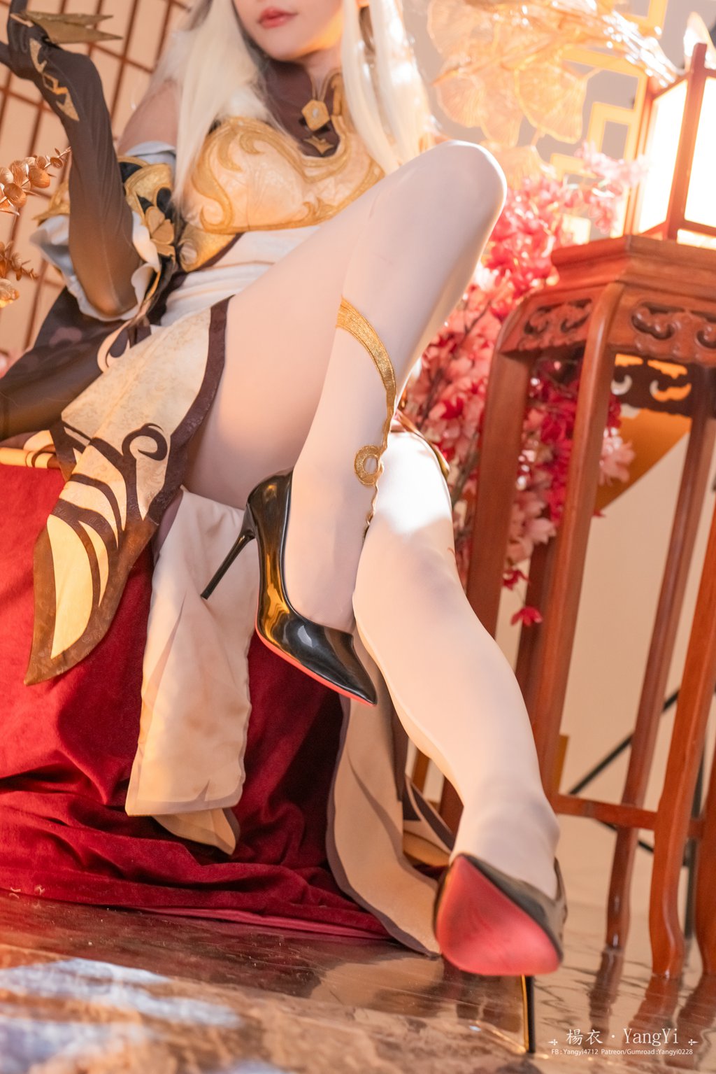 网紅Coser@楊衣Yangyi –凝光 [58P-347MB] 网红写真-第2张