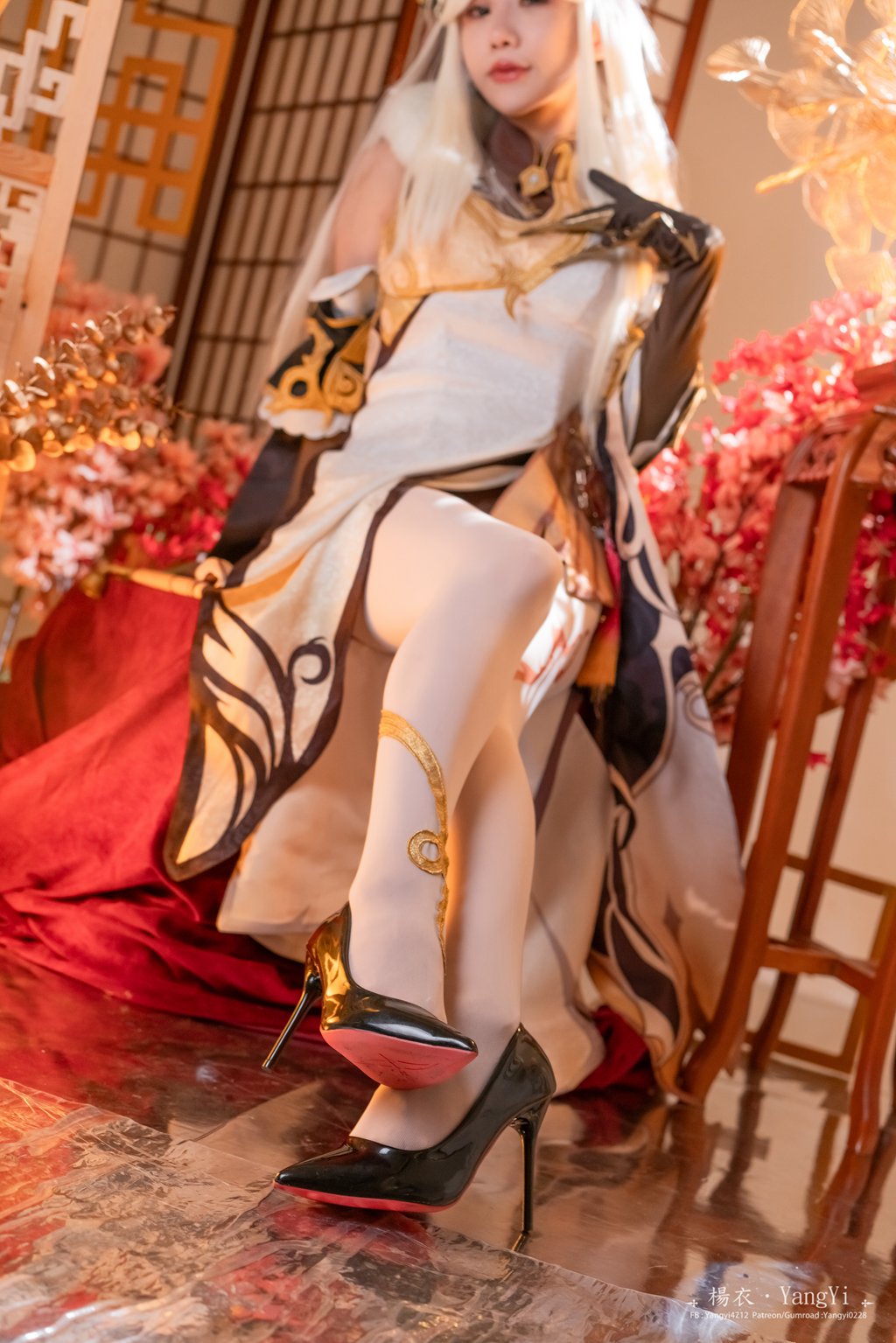 网紅Coser@楊衣Yangyi –凝光 [58P-347MB] 网红写真-第3张
