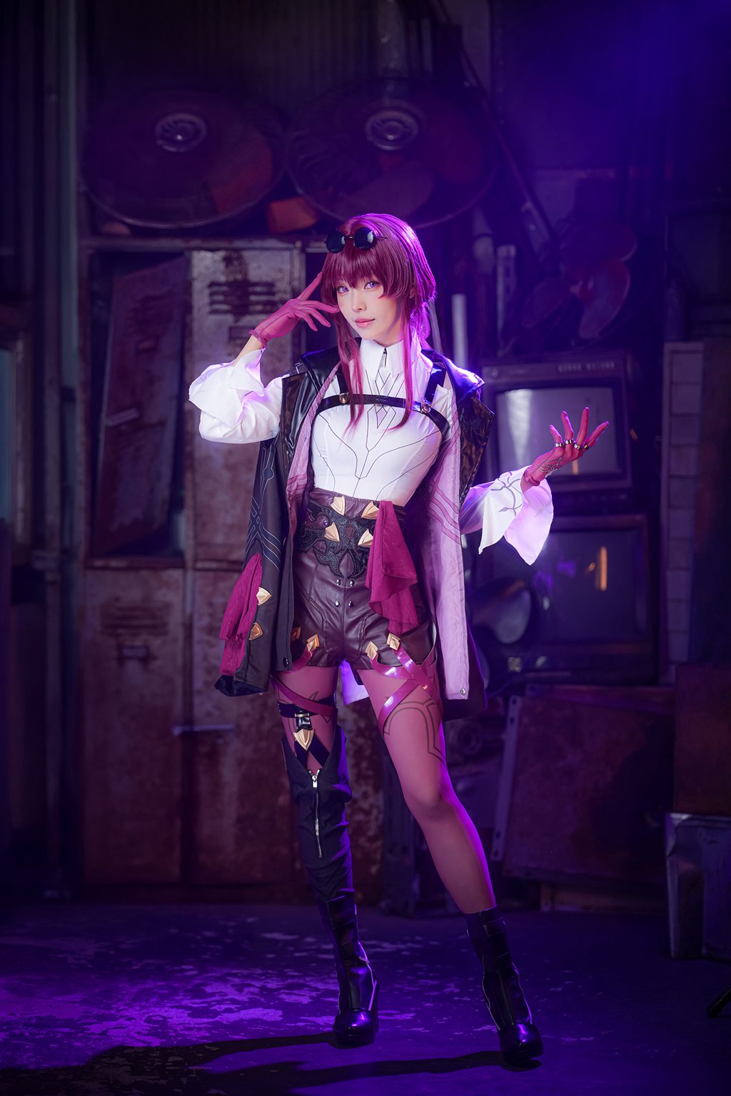 台湾Coser@ ElyEE子 2025年09月订阅 Kafka卡芙卡 [25P5V140MB] 网红写真-第1张