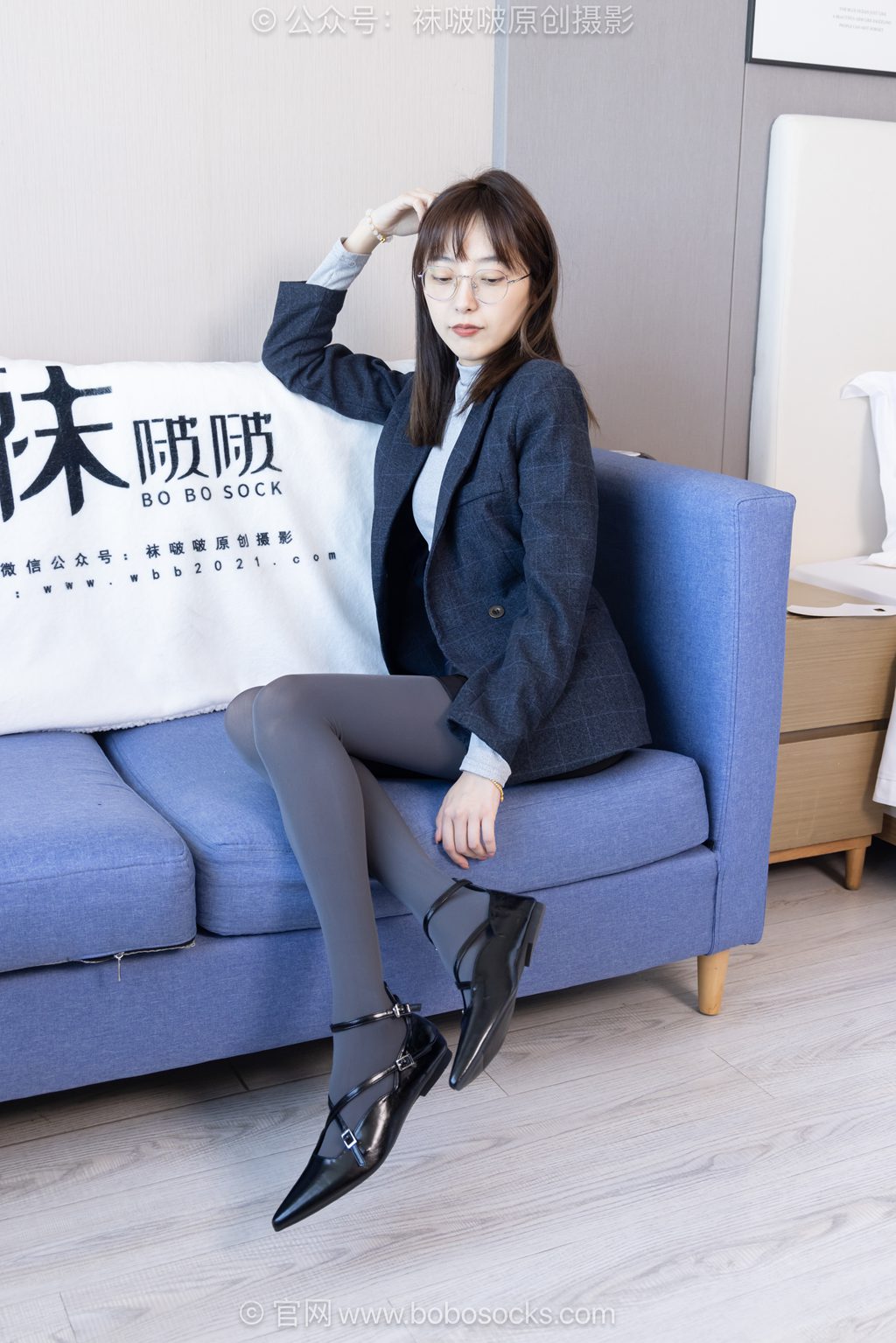 [BoBoSocks袜啵啵] NO.709 稚予 平底鞋、厚灰丝、裸足、ol制服、丝袜淋水剧情 [156P/1V/6.13GB] 年费专享-第4张