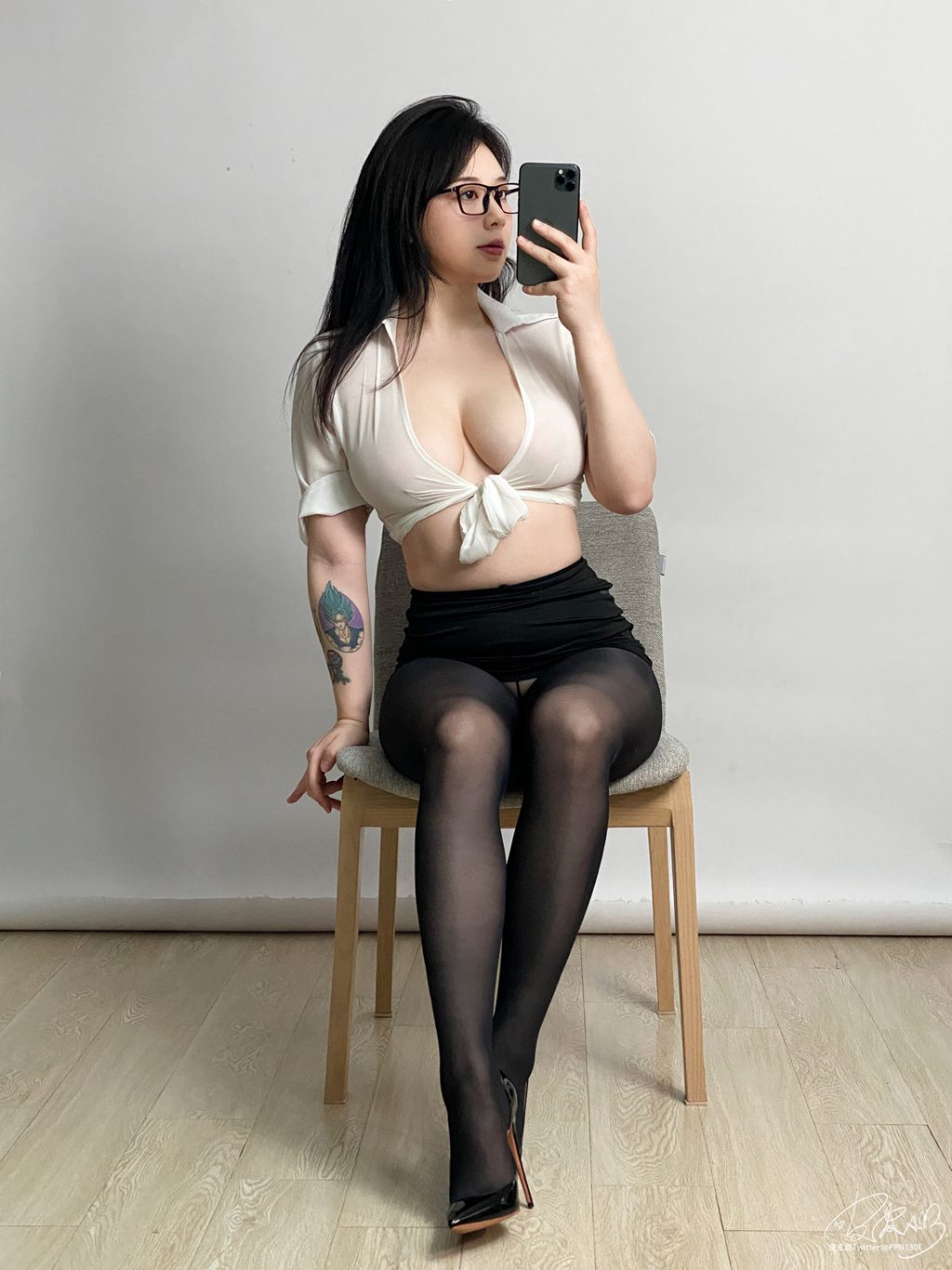 网红Coser@皮皮奶可可爱了啦 OL[37P-139M] 网红写真-第2张