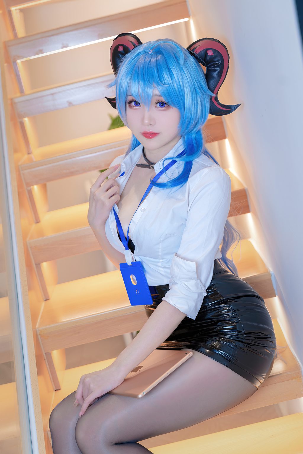 动漫博主@miko酱ww 原神 甘雨OL [43P／255MB] 网红写真-第1张