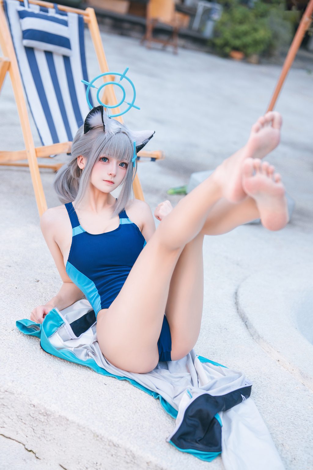 人气Coser@九柒喵 蔚蓝档案 砂狼白子泳装 [34P/464MB] 网红写真-第3张