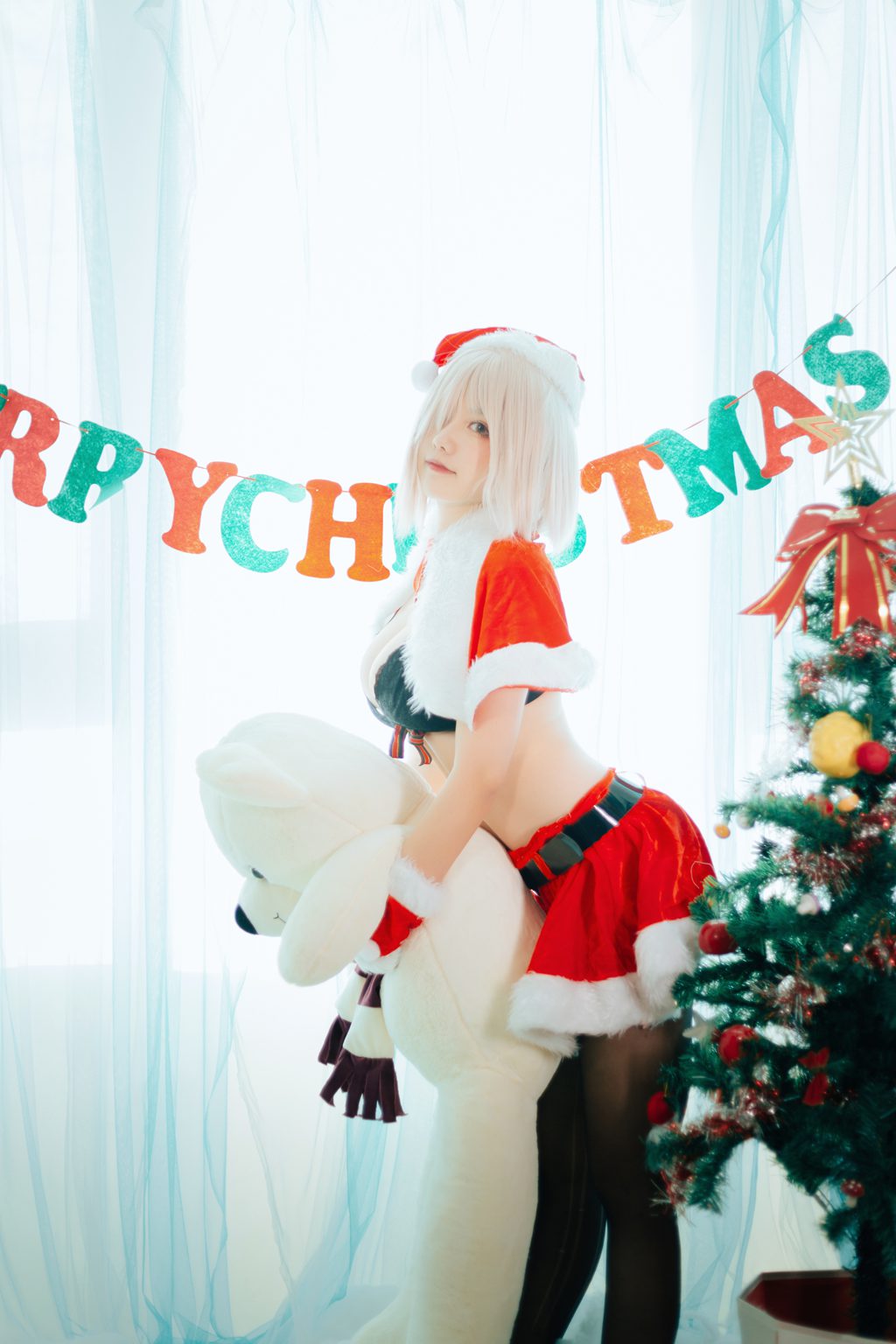 人气Coser@阿半今天很开心 圣诞马修 [40P/127MB] 网红写真-第1张