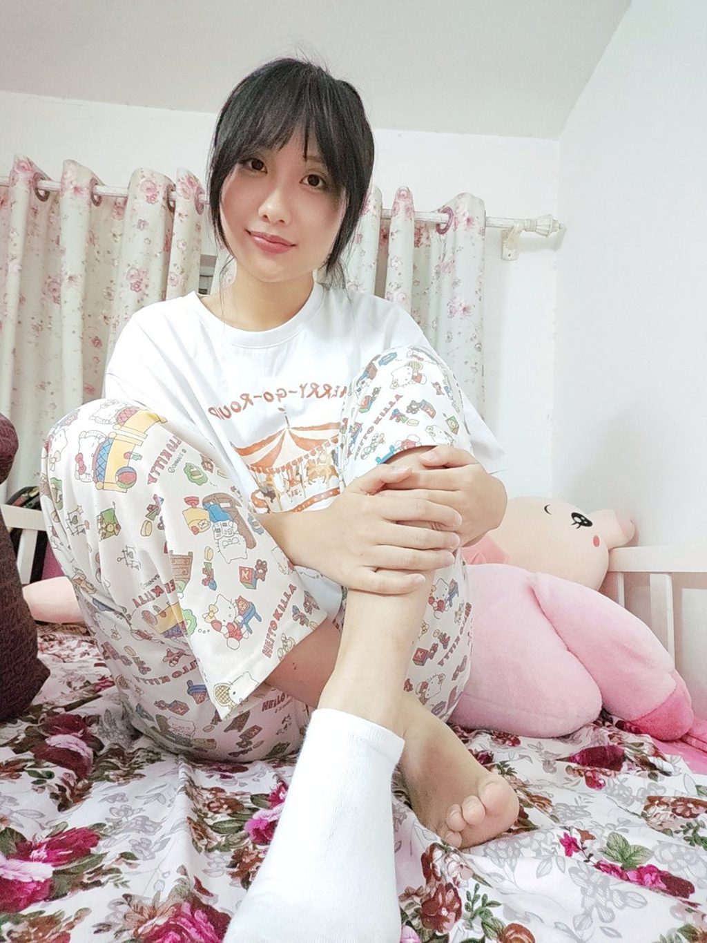 脚模面试脸足同框套路系列-第三季 042号素人[34P/2V/74MB] 年费专享-第1张