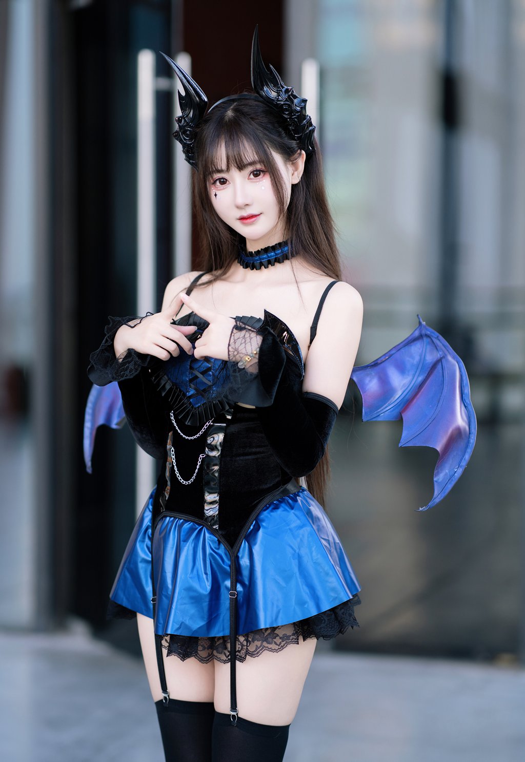 颜值博主@羽生三未 小恶魔 漫展 [12P/120MB] 网红写真-第3张
