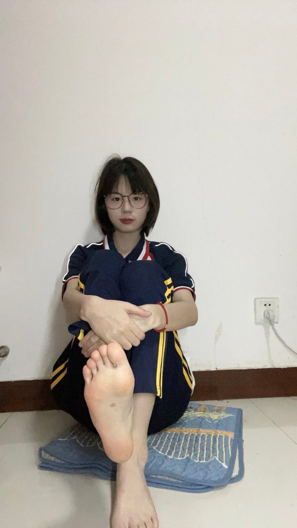 脚模面试脸足同框套路系列-第三季 026号素人[48P/3V/79MB] 年费专享-第3张